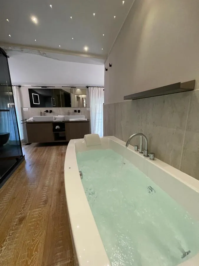 Bed & Breakfast B&B Castello 25 Desenzano del Garda Italy