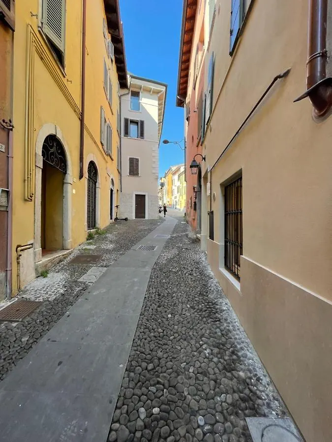 B&B Castello 25 Desenzano del Garda Bed & Breakfast