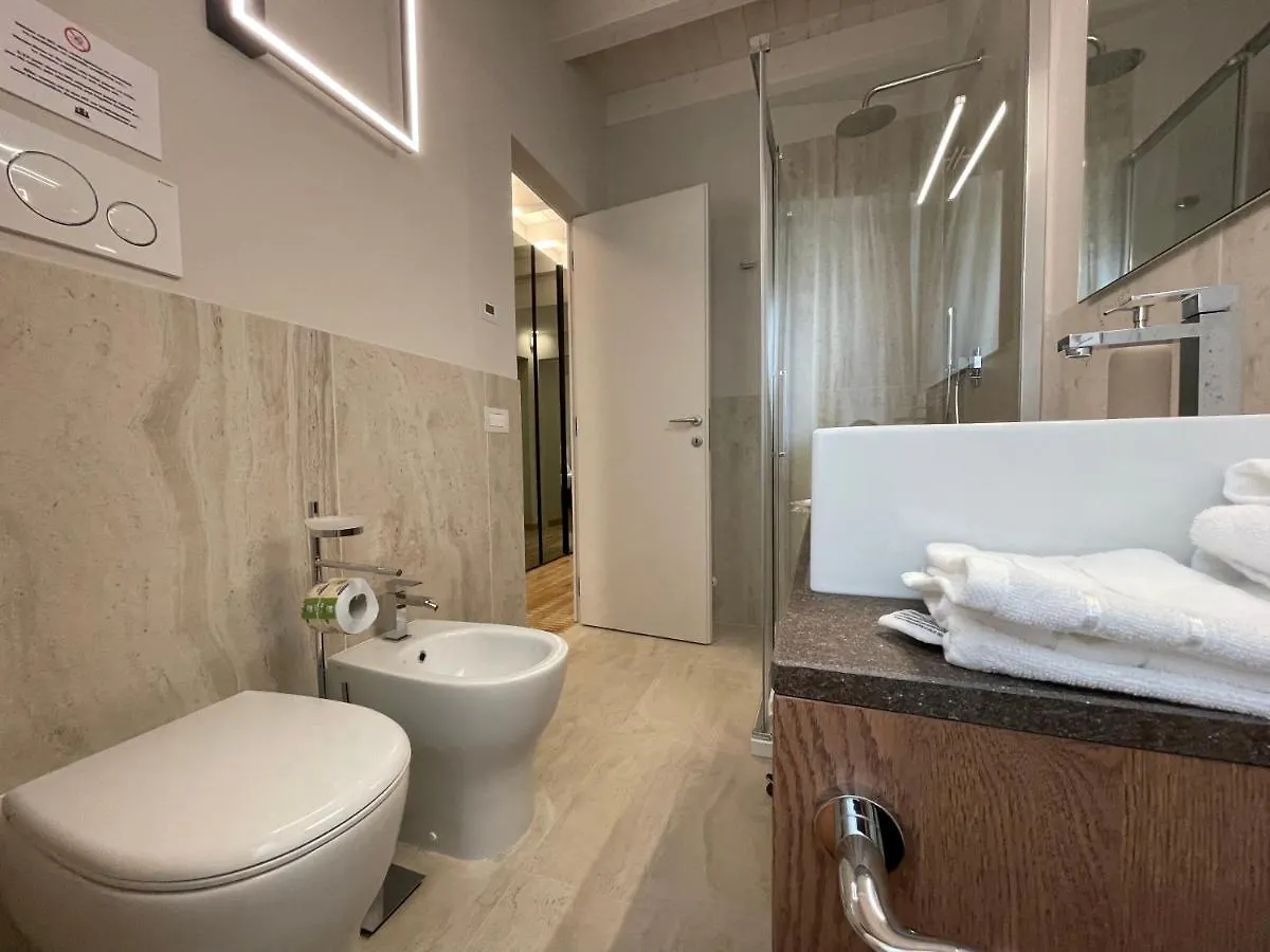 B&B Castello 25 Desenzano del Garda Bed & Breakfast
