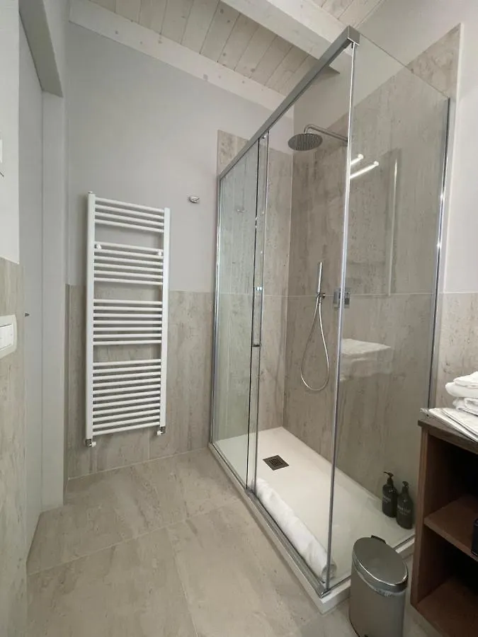 B&B Castello 25 Desenzano del Garda Bed & Breakfast