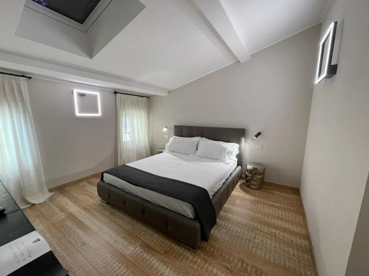 B&B Castello 25 Desenzano del Garda Bed & Breakfast