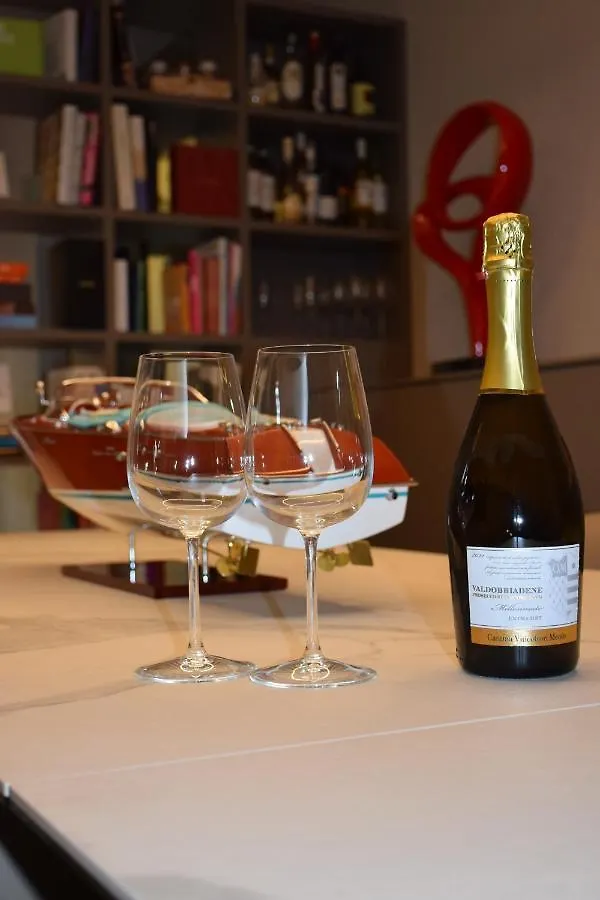 B&B Castello 25 Desenzano del Garda Bed & Breakfast